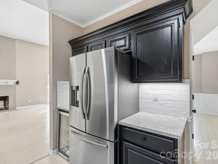 9122 Fairbridge Road, Charlotte, NC 28277.  MLS# CAR4430344, YatesRealty ID 37392. 
