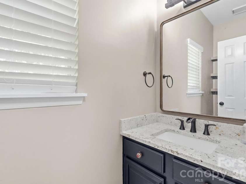 9122 Fairbridge Road, Charlotte, NC 28277.  MLS# CAR4430344, YatesRealty ID 37392. 