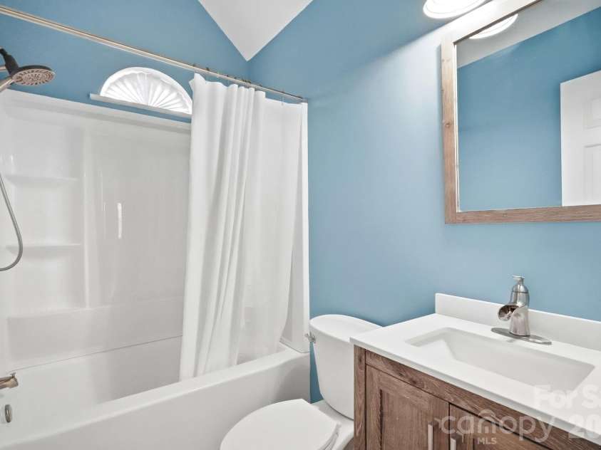 9122 Fairbridge Road, Charlotte, NC 28277.  MLS# CAR4430344, YatesRealty ID 37392. 