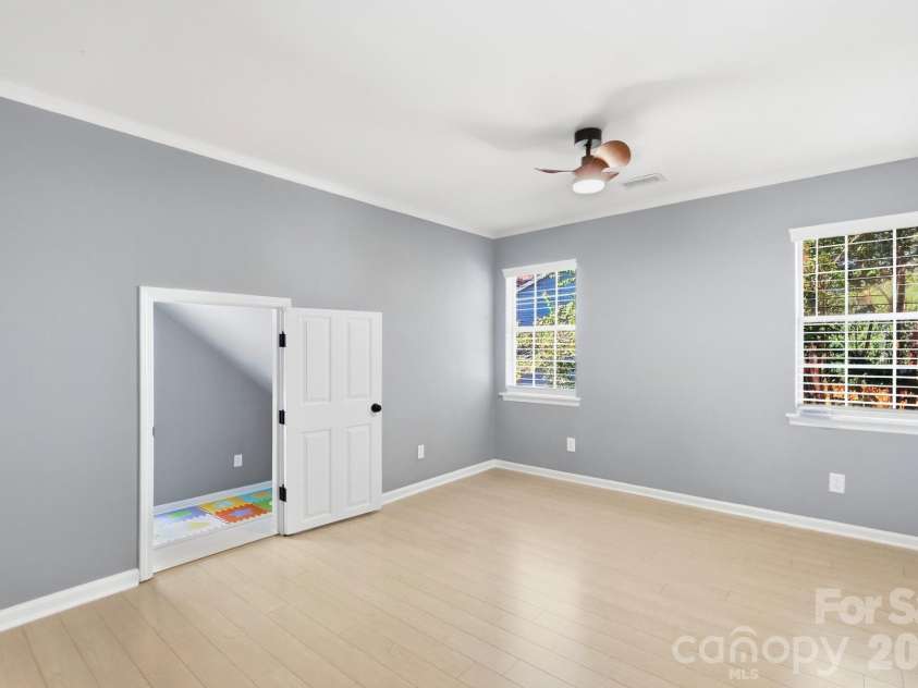9122 Fairbridge Road, Charlotte, NC 28277.  MLS# CAR4430344, YatesRealty ID 37392. 