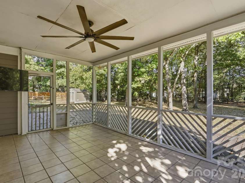 9122 Fairbridge Road, Charlotte, NC 28277.  MLS# CAR4430344, YatesRealty ID 37392. 