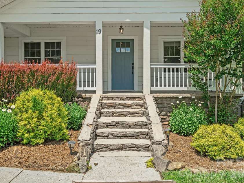 19 Firefly Ridge Trail, Alexander, NC 28701.  MLS# CAR4400754, YatesRealty ID 37398. 