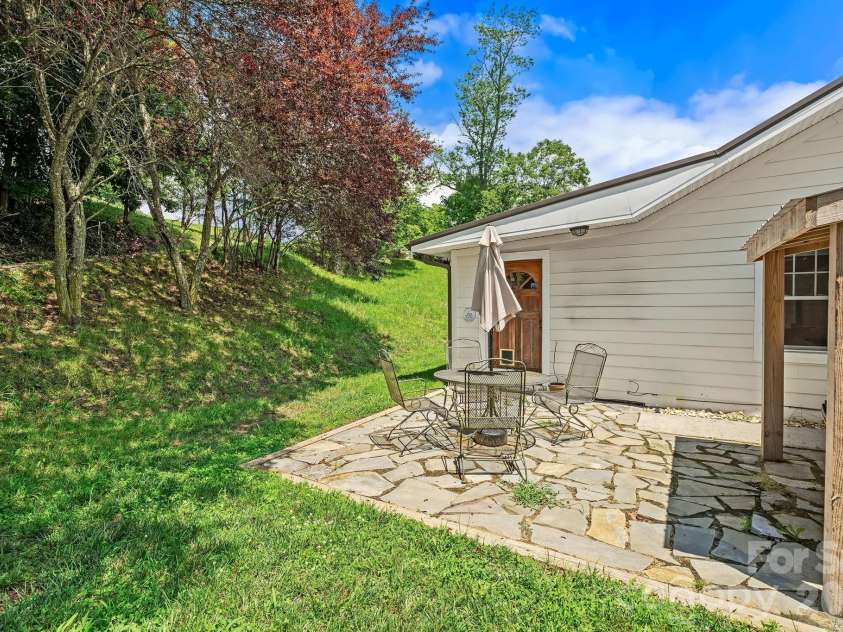 19 Firefly Ridge Trail, Alexander, NC 28701.  MLS# CAR4400754, YatesRealty ID 37398. 