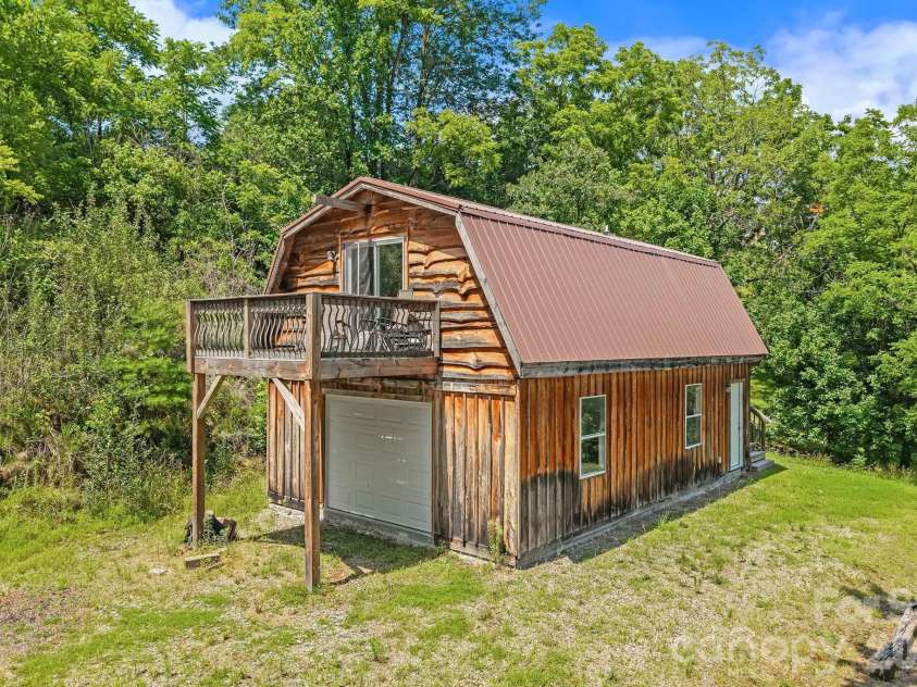19 Firefly Ridge Trail, Alexander, NC 28701.  MLS# CAR4400754, YatesRealty ID 37398. 