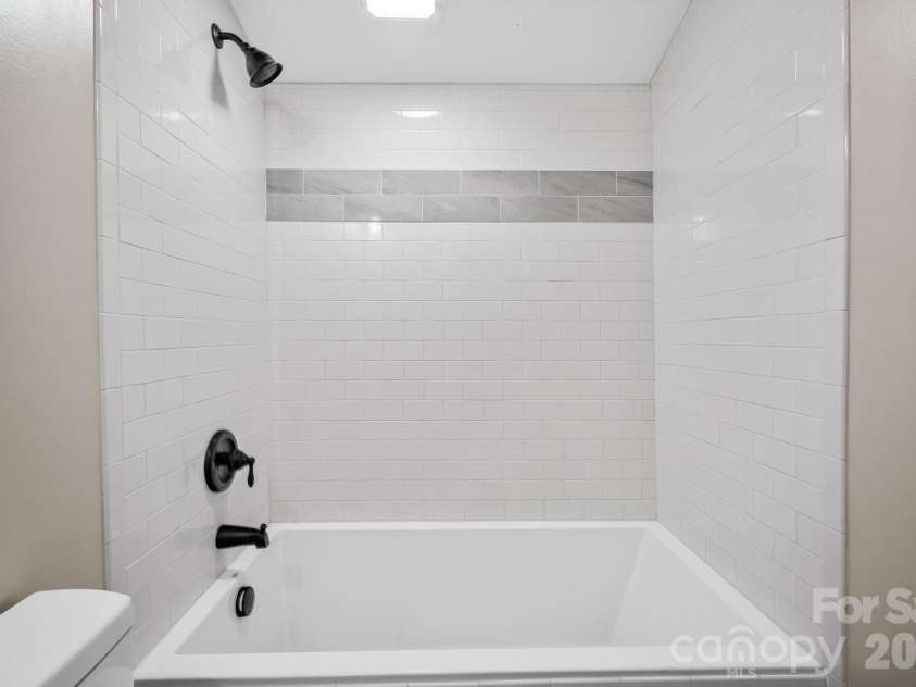19 Firefly Ridge Trail, Alexander, NC 28701.  MLS# CAR4400754, YatesRealty ID 37398. 