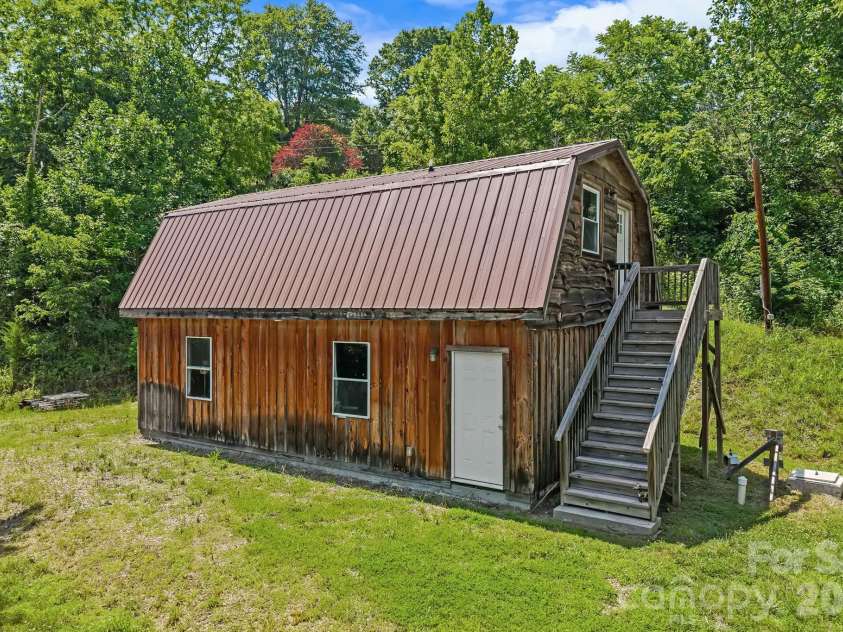 19 Firefly Ridge Trail, Alexander, NC 28701.  MLS# CAR4400754, YatesRealty ID 37398. 