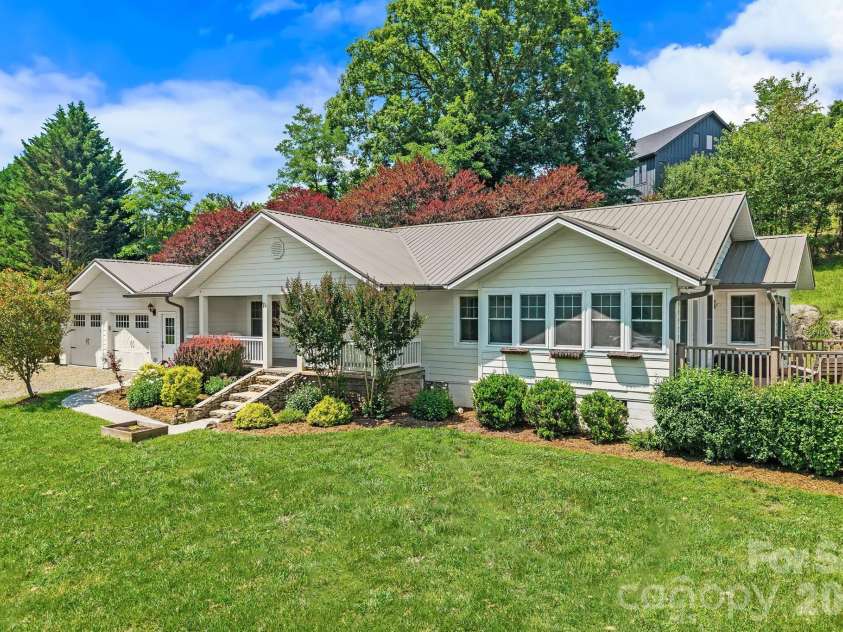 19 Firefly Ridge Trail, Alexander, NC 28701.  MLS# CAR4400754, YatesRealty ID 37398. 