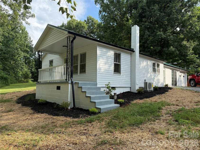 4954 Crawley Dale Street, Morganton, NC 28655.  MLS# CAR4401899, YatesRealty ID 37399. 