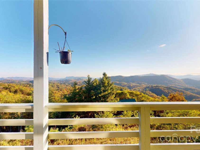 11 Wildflower Lane, Newland, NC 28657.  MLS# CAR4313301, YatesRealty ID 374. 