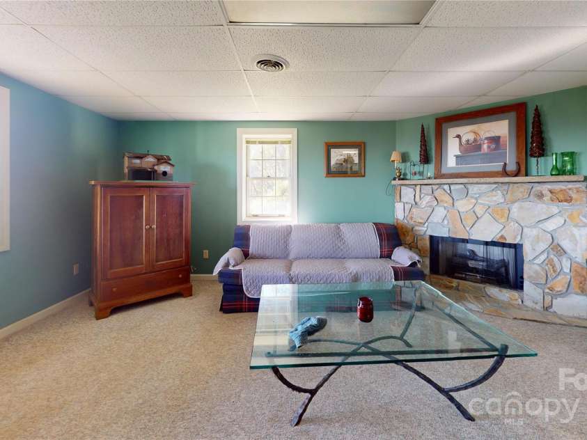 11 Wildflower Lane, Newland, NC 28657.  MLS# CAR4313301, YatesRealty ID 374. 