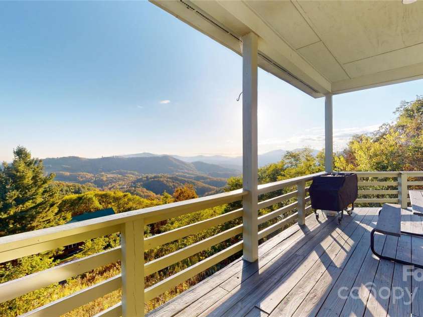 11 Wildflower Lane, Newland, NC 28657.  MLS# CAR4313301, YatesRealty ID 374. 