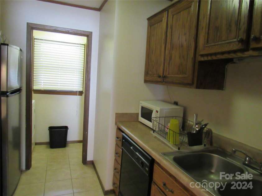 171 Fox Run Road, Forest City, NC 28043.  MLS# CAR4111565, YatesRealty ID 374. 