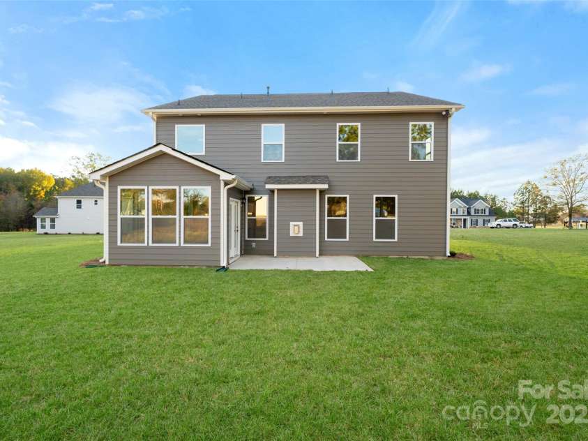 76 Silverthorne Court, Hendersonville, NC 28792.  MLS# CAR4214098, YatesRealty ID 374. 