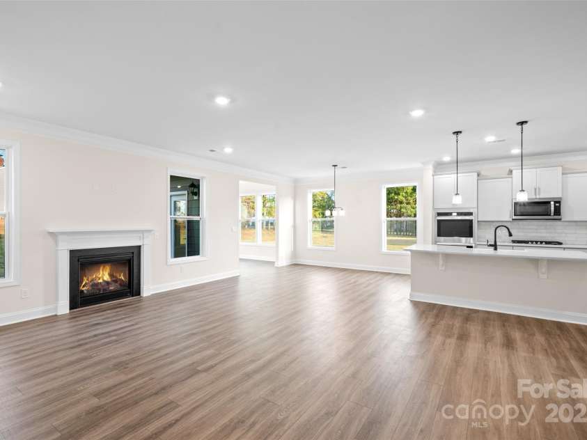 76 Silverthorne Court, Hendersonville, NC 28792.  MLS# CAR4214098, YatesRealty ID 374. 