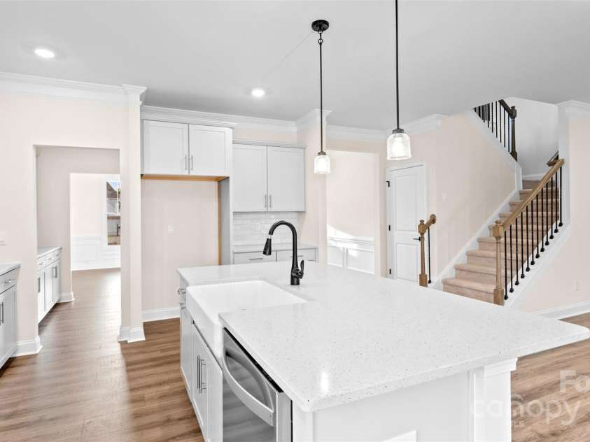 76 Silverthorne Court, Hendersonville, NC 28792.  MLS# CAR4214098, YatesRealty ID 374. 