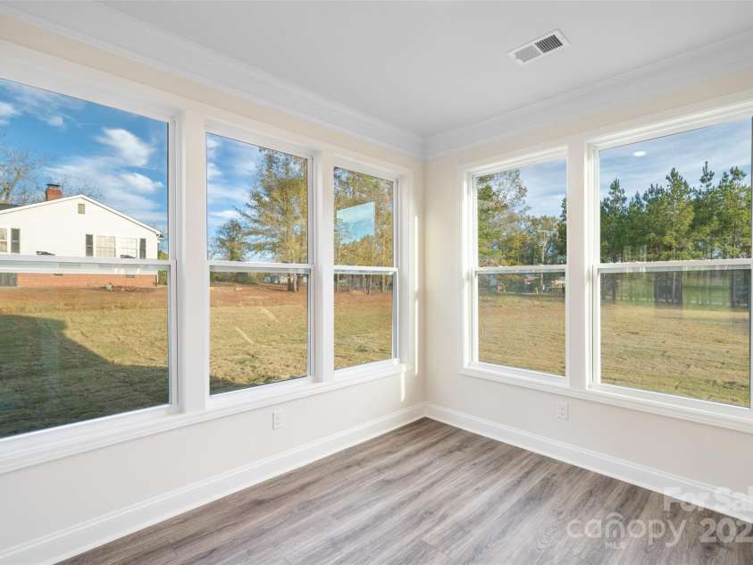 76 Silverthorne Court, Hendersonville, NC 28792.  MLS# CAR4214098, YatesRealty ID 374. 