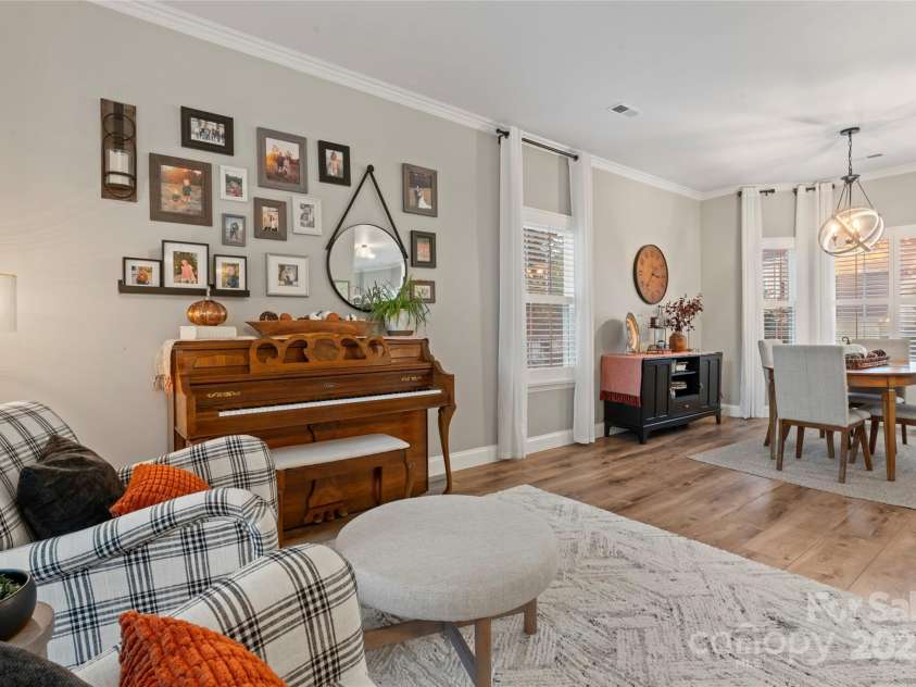 107 Claremont Way, Mooresville, NC 28117.  MLS# CAR4318678, YatesRealty ID 3740. 