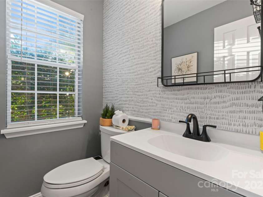 107 Claremont Way, Mooresville, NC 28117.  MLS# CAR4318678, YatesRealty ID 3740. 