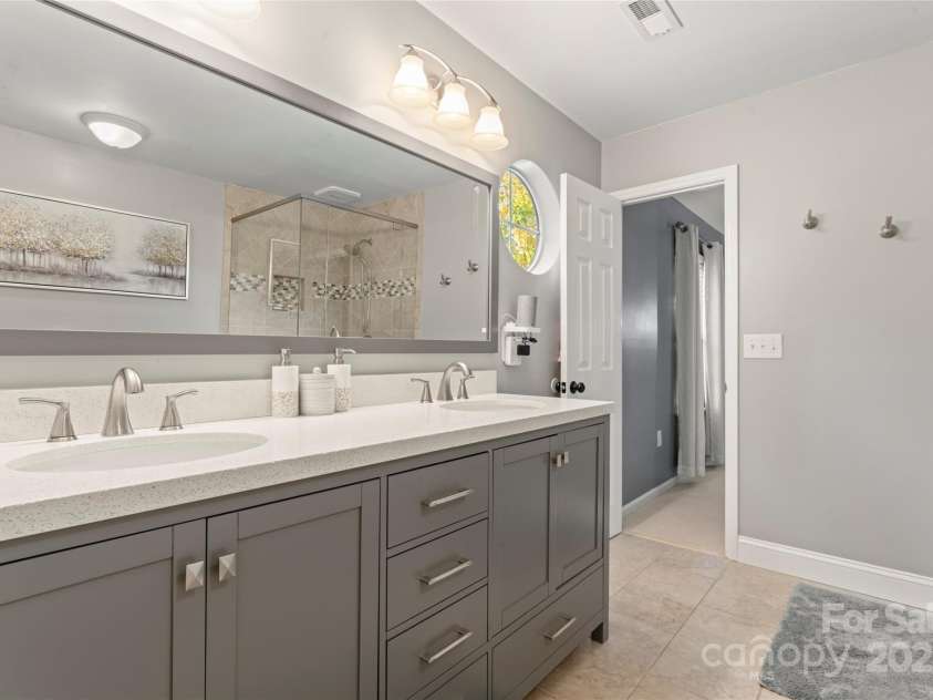 107 Claremont Way, Mooresville, NC 28117.  MLS# CAR4318678, YatesRealty ID 3740. 