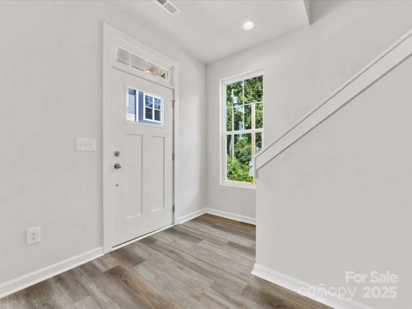 2122 Acclaim Street, Charlotte, NC 28205.  MLS# CAR4154889, YatesRealty ID 3740. 