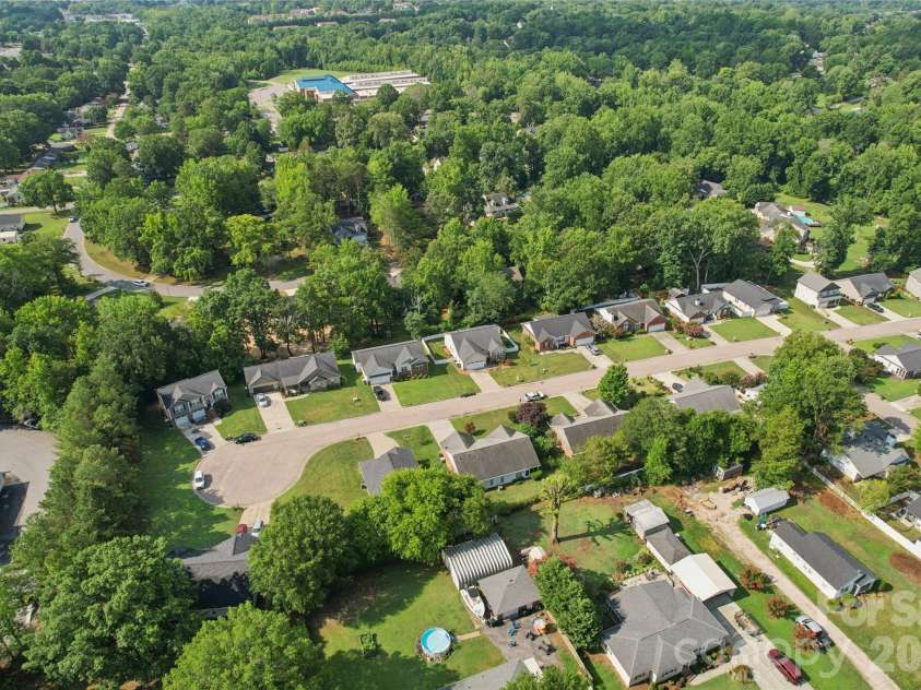 632 Marigold Drive, Kannapolis, NC 28083.  MLS# CAR4400614, YatesRealty ID 37400. Pickwick Neighborhood