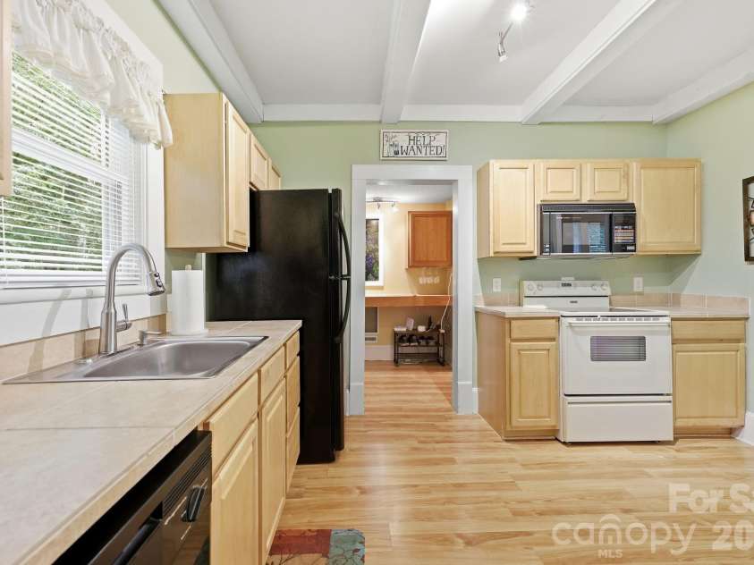 234 Williams Farm Road, Wilkesboro, NC 28697.  MLS# CAR4402074, YatesRealty ID 37404. 