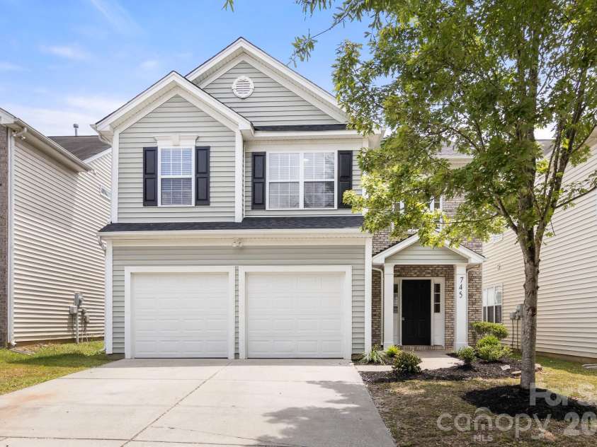 745 Lumber Lane, Charlotte, NC 28214.  MLS# CAR4400879, YatesRealty ID 37405. 