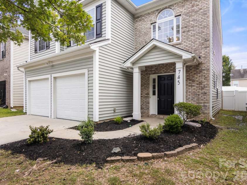 745 Lumber Lane, Charlotte, NC 28214.  MLS# CAR4400879, YatesRealty ID 37405. 