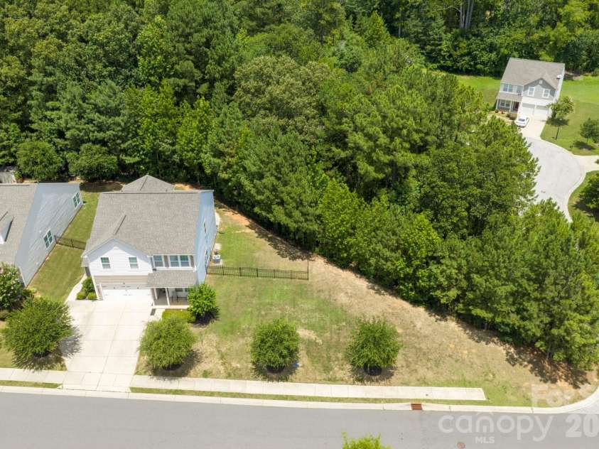 491 Melvista Avenue, Rock Hill, SC 29732.  MLS# CAR4396944, YatesRealty ID 37406. Tree Lined Back yard
