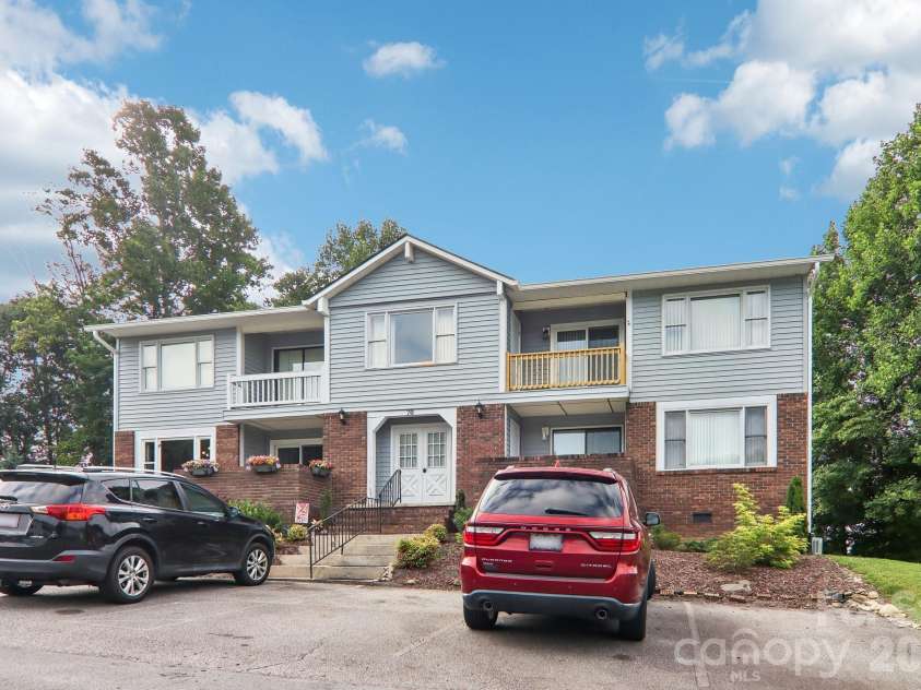 70 Nazarene Way, Waynesville, NC 28785.  MLS# CAR4399003, YatesRealty ID 37407. 