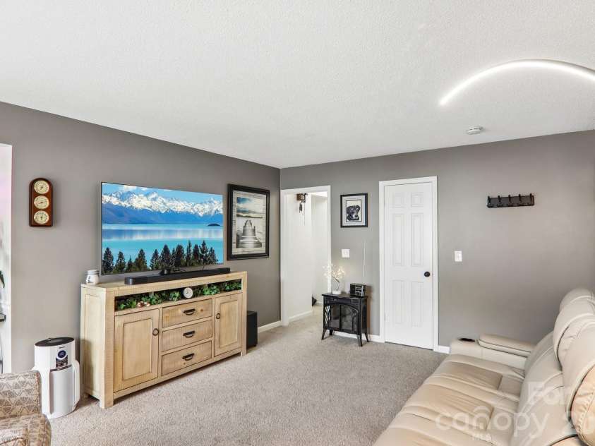 70 Nazarene Way, Waynesville, NC 28785.  MLS# CAR4399003, YatesRealty ID 37407. 