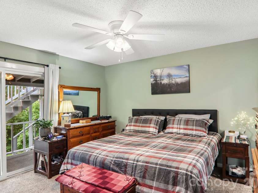 70 Nazarene Way, Waynesville, NC 28785.  MLS# CAR4399003, YatesRealty ID 37407. 