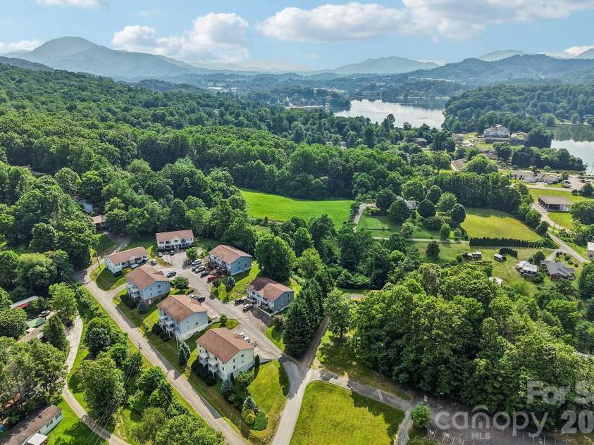 70 Nazarene Way, Waynesville, NC 28785.  MLS# CAR4399003, YatesRealty ID 37407. 