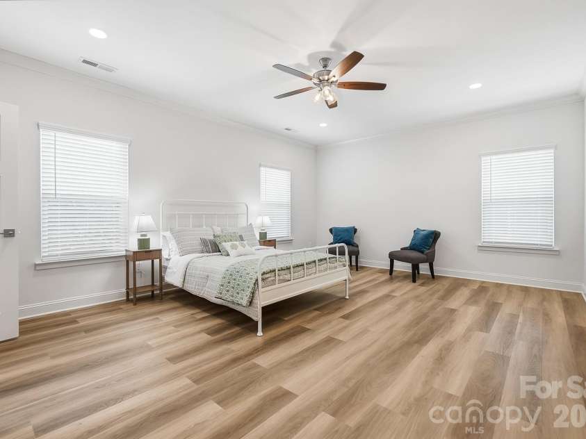 510 9th Street, Kannapolis, NC 28081.  MLS# CAR4401116, YatesRealty ID 37409. 