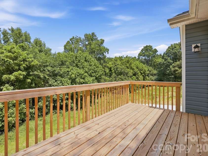 510 9th Street, Kannapolis, NC 28081.  MLS# CAR4401116, YatesRealty ID 37409. 