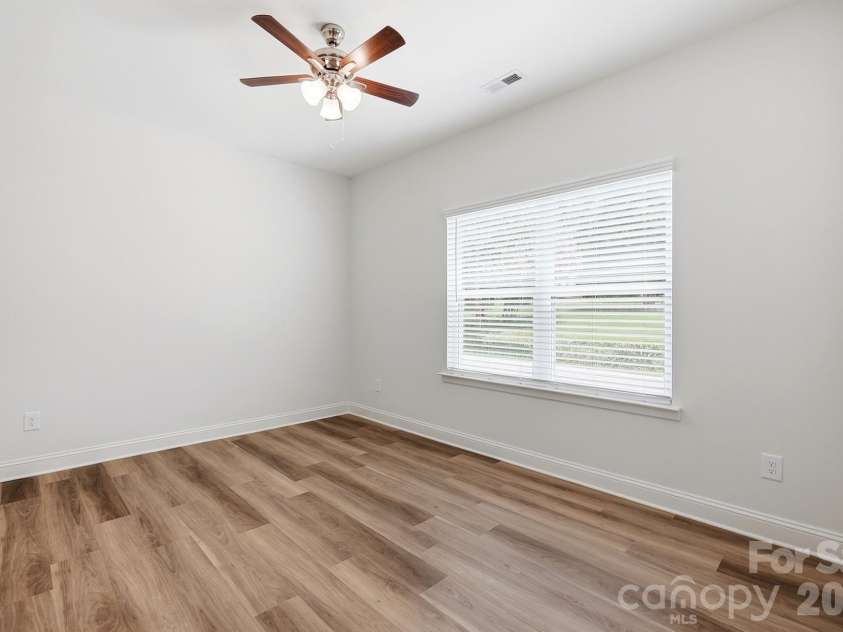 510 9th Street, Kannapolis, NC 28081.  MLS# CAR4401116, YatesRealty ID 37409. Bedroom 1