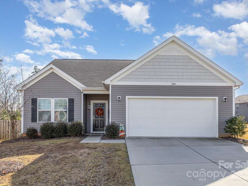 208 Clove Hitch Drive, Statesville, NC 28677.  MLS# CAR4306542, YatesRealty ID 3741. 