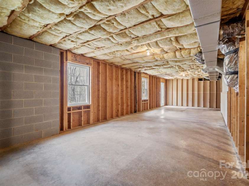 918 Teague Road, Marshall, NC 28753.  MLS# CAR4238994, YatesRealty ID 3741. 