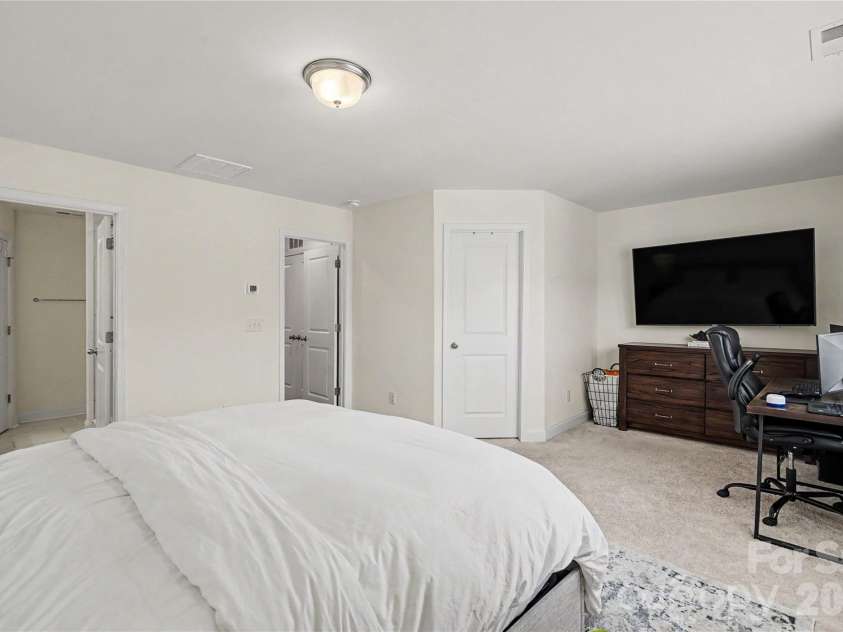 1530 Cedar Tree Drive, Belmont, NC 28012.  MLS# CAR4395875, YatesRealty ID 37410. 