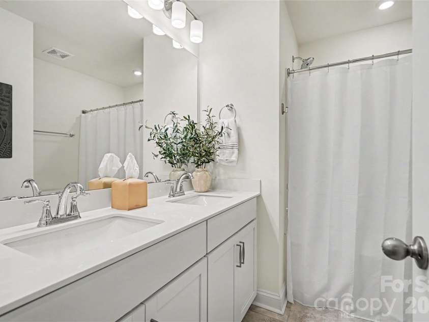 1530 Cedar Tree Drive, Belmont, NC 28012.  MLS# CAR4395875, YatesRealty ID 37410. 