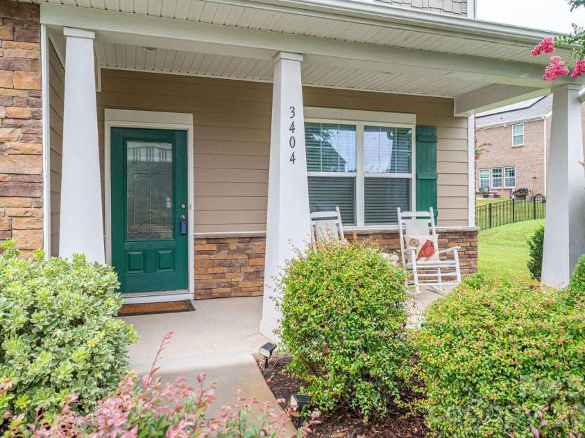 3404 Donnington Way, Gastonia, NC 28056.  MLS# CAR4403237, YatesRealty ID 37411. 