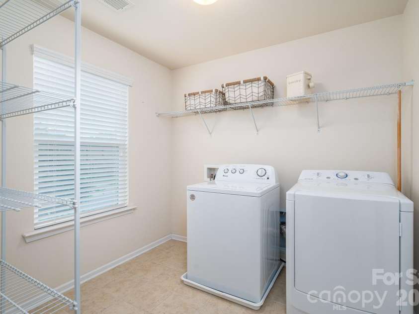3404 Donnington Way, Gastonia, NC 28056.  MLS# CAR4403237, YatesRealty ID 37411. 