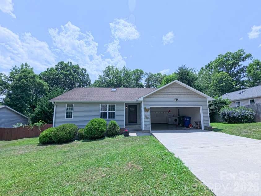 101 Tail Feather Lane, Candler, NC 28715.  MLS# CAR4398430, YatesRealty ID 37414. Come take a look inside for yourself!