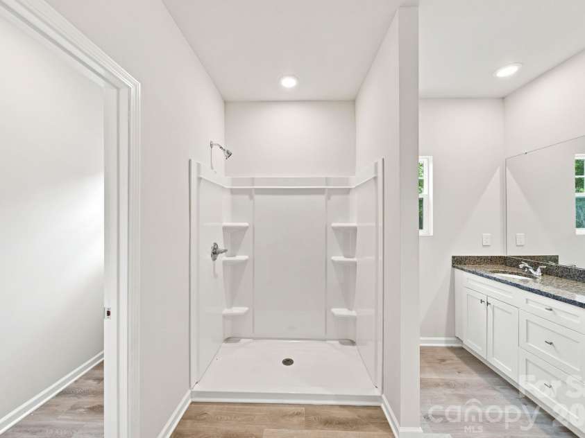 1410 Hubbard Terrace, Shelby, NC 28152.  MLS# CAR4395923, YatesRealty ID 37417. Primary Bathroom