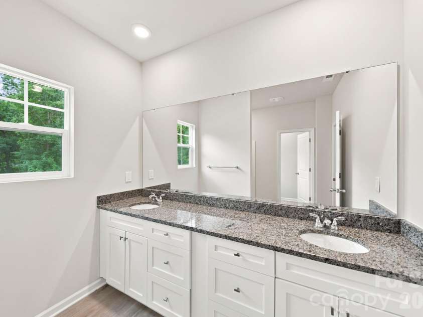 1410 Hubbard Terrace, Shelby, NC 28152.  MLS# CAR4395923, YatesRealty ID 37417. Primary Bathroom