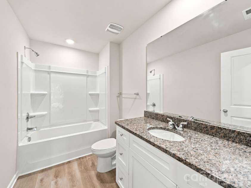 1410 Hubbard Terrace, Shelby, NC 28152.  MLS# CAR4395923, YatesRealty ID 37417. Secondary Bathroom