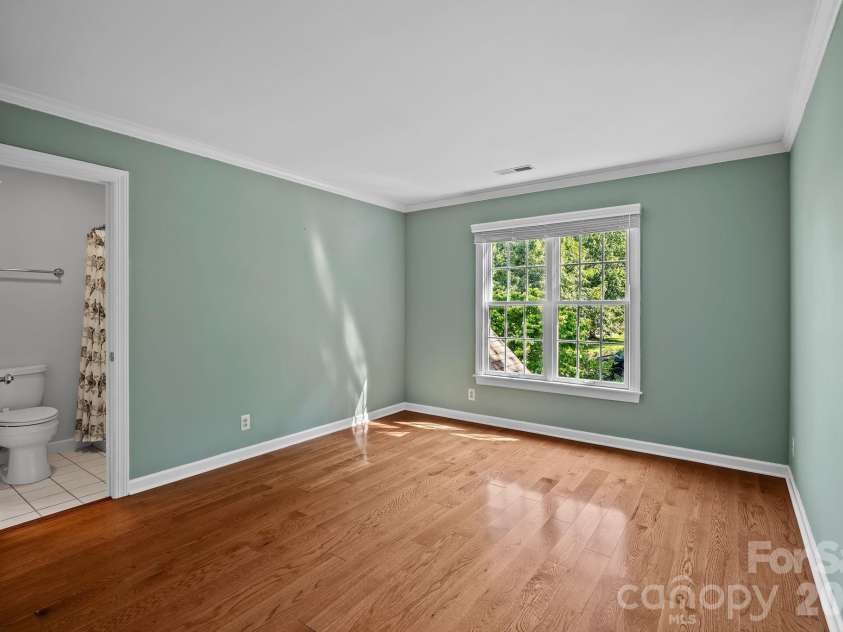 105 Welwyn Lane, Asheville, NC 28805.  MLS# CAR4401129, YatesRealty ID 37418. Additional Second Level Guest Bedroom