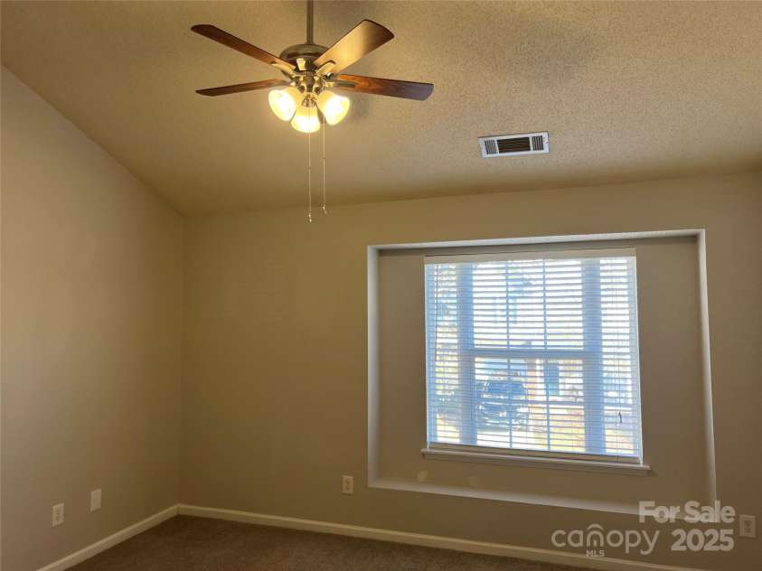 10824 Twisted Bark Lane, Charlotte, NC 28213.  MLS# CAR4239669, YatesRealty ID 3742. 