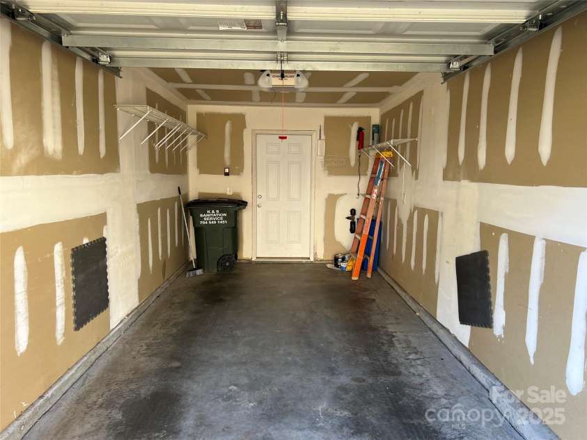 10824 Twisted Bark Lane, Charlotte, NC 28213.  MLS# CAR4239669, YatesRealty ID 3742. 