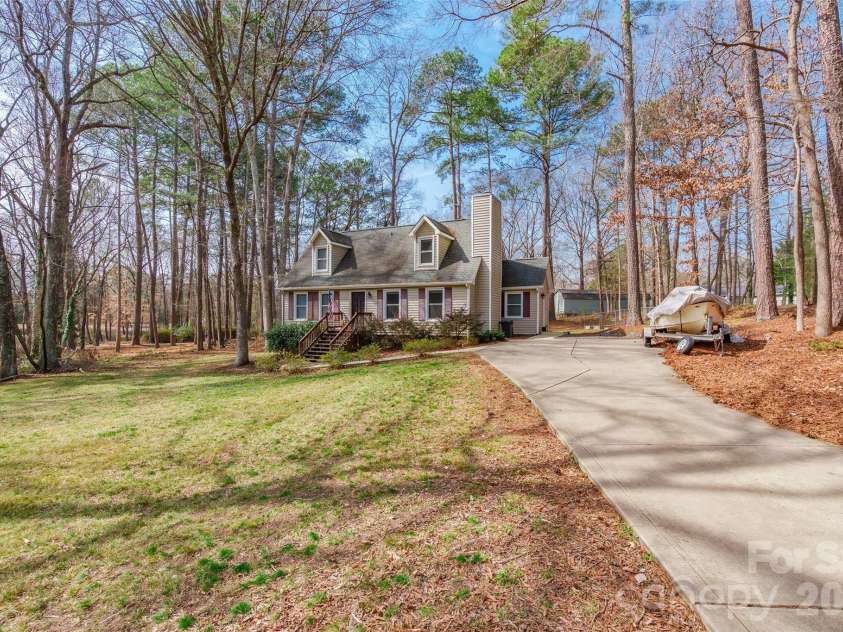 4834 Country Oaks Drive, Rock Hill, SC 29732.  MLS# CAR4351479, YatesRealty ID 3742. 